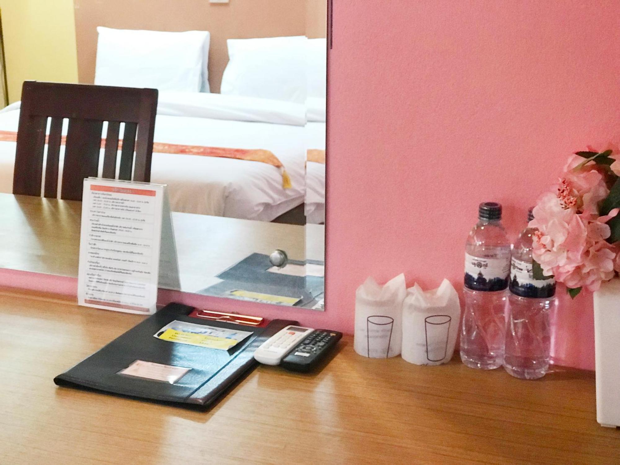 Toh Buk Seng Ayutthaya Hotel Exteriér fotografie