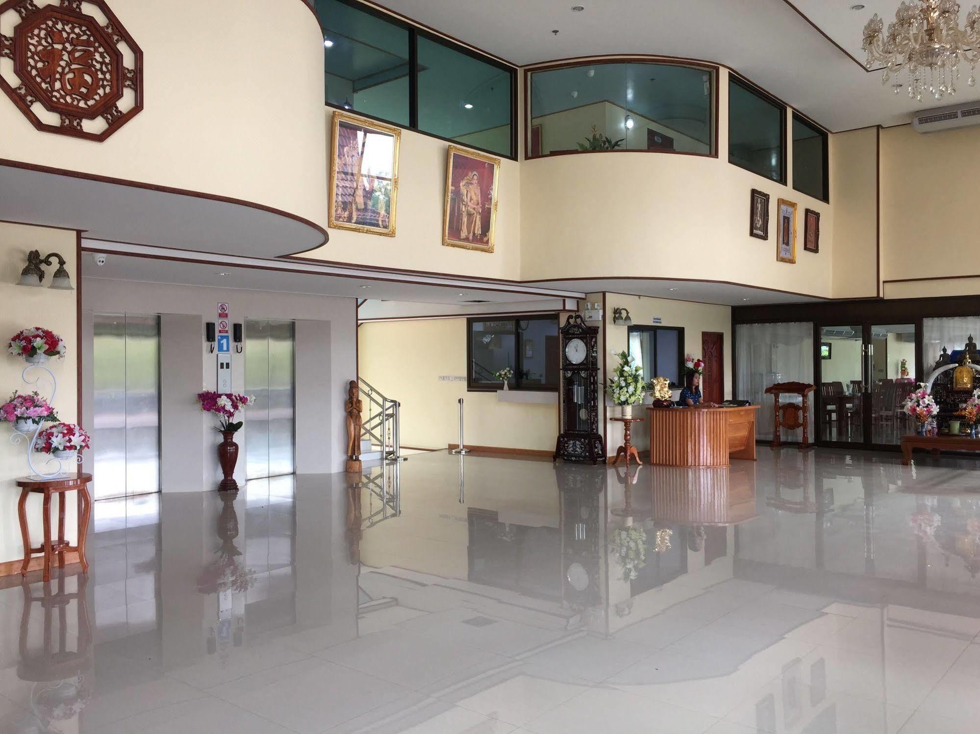 Toh Buk Seng Ayutthaya Hotel Exteriér fotografie