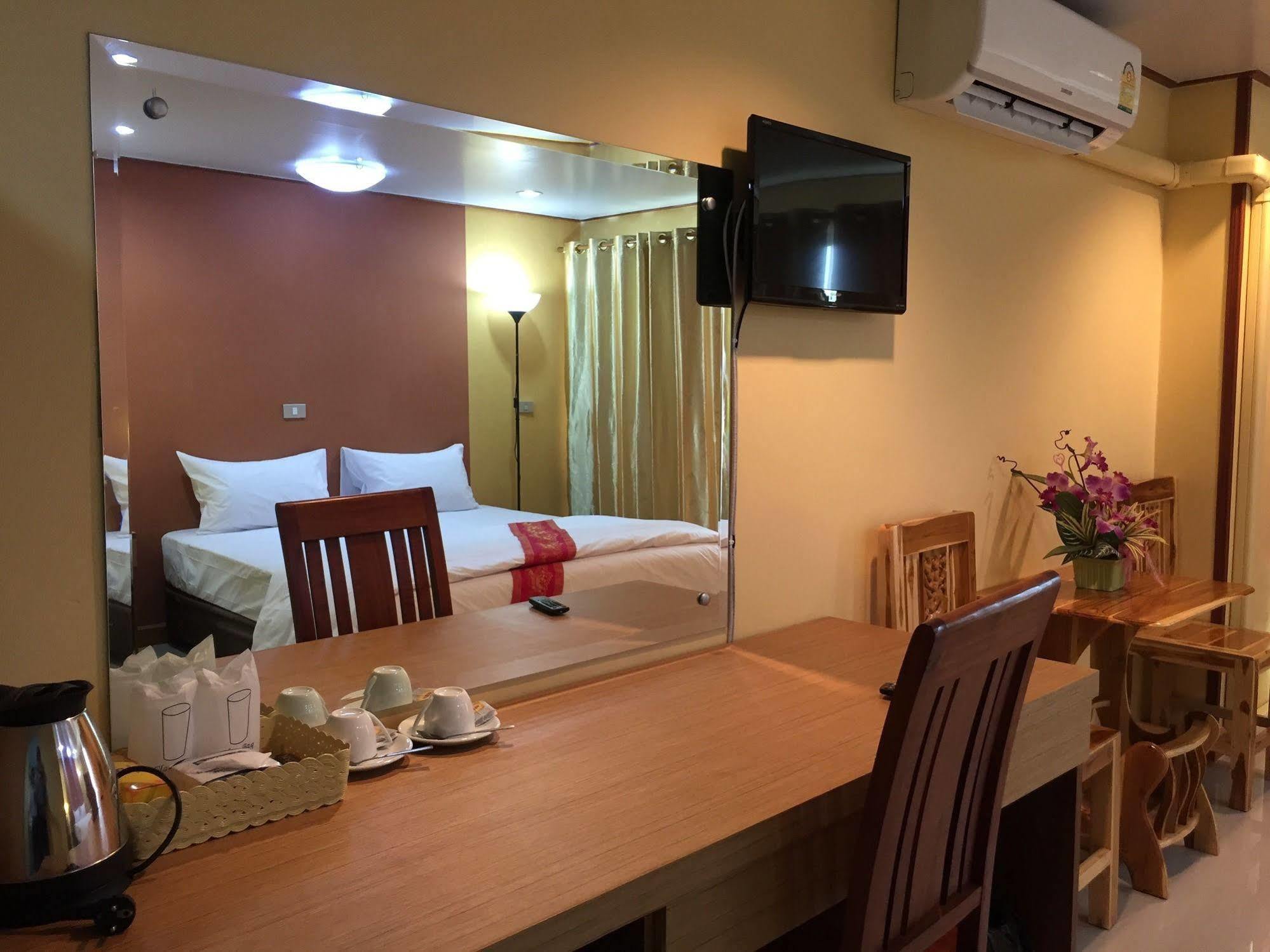 Toh Buk Seng Ayutthaya Hotel Exteriér fotografie