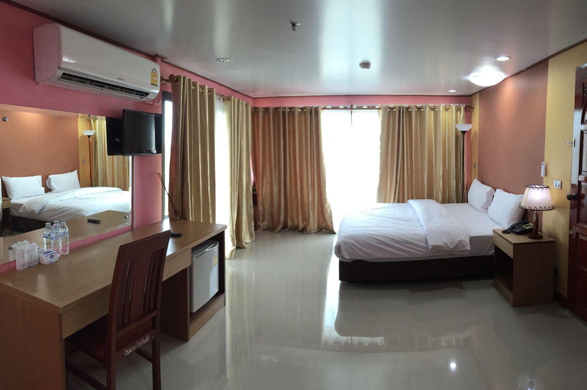 Toh Buk Seng Ayutthaya Hotel Exteriér fotografie