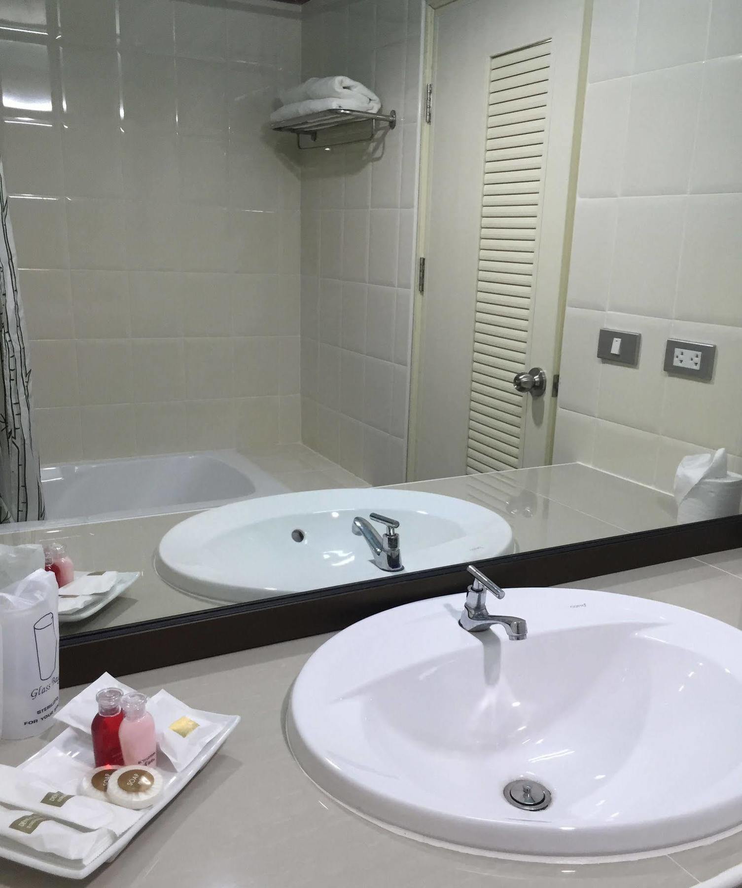 Toh Buk Seng Ayutthaya Hotel Exteriér fotografie